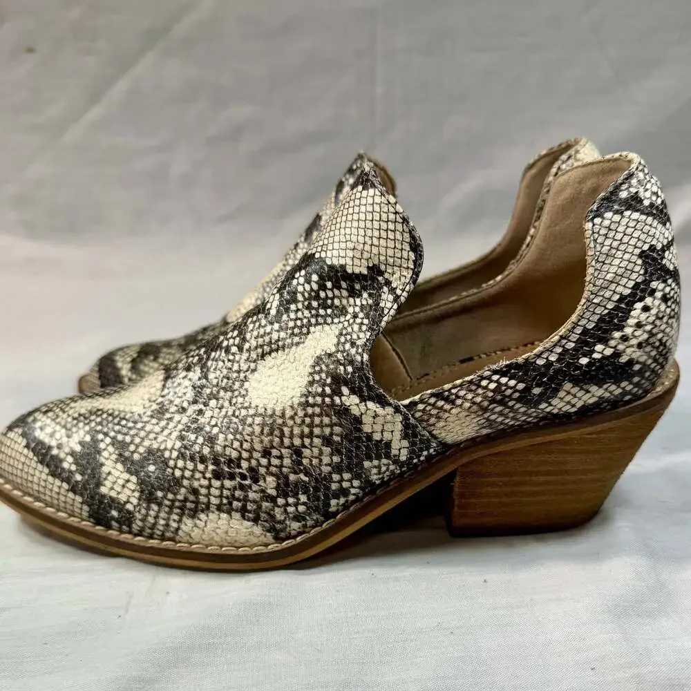 Beast Fashion Snakeskin Print Cutout Block Heel Booties
